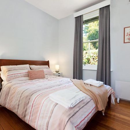 Warwick St Retreat! 3 Bedroom House With Parking ホバート エクステリア 写真