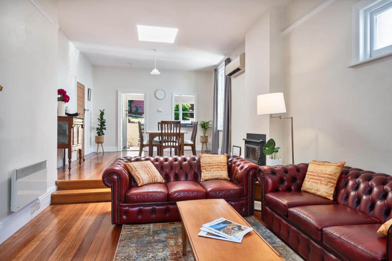 Warwick St Retreat! 3 Bedroom House With Parking ホバート エクステリア 写真