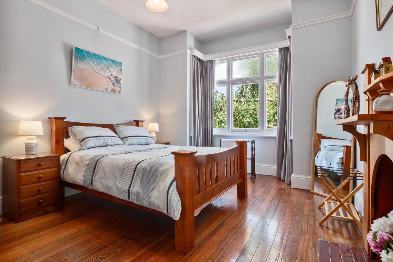 Warwick St Retreat! 3 Bedroom House With Parking ホバート エクステリア 写真