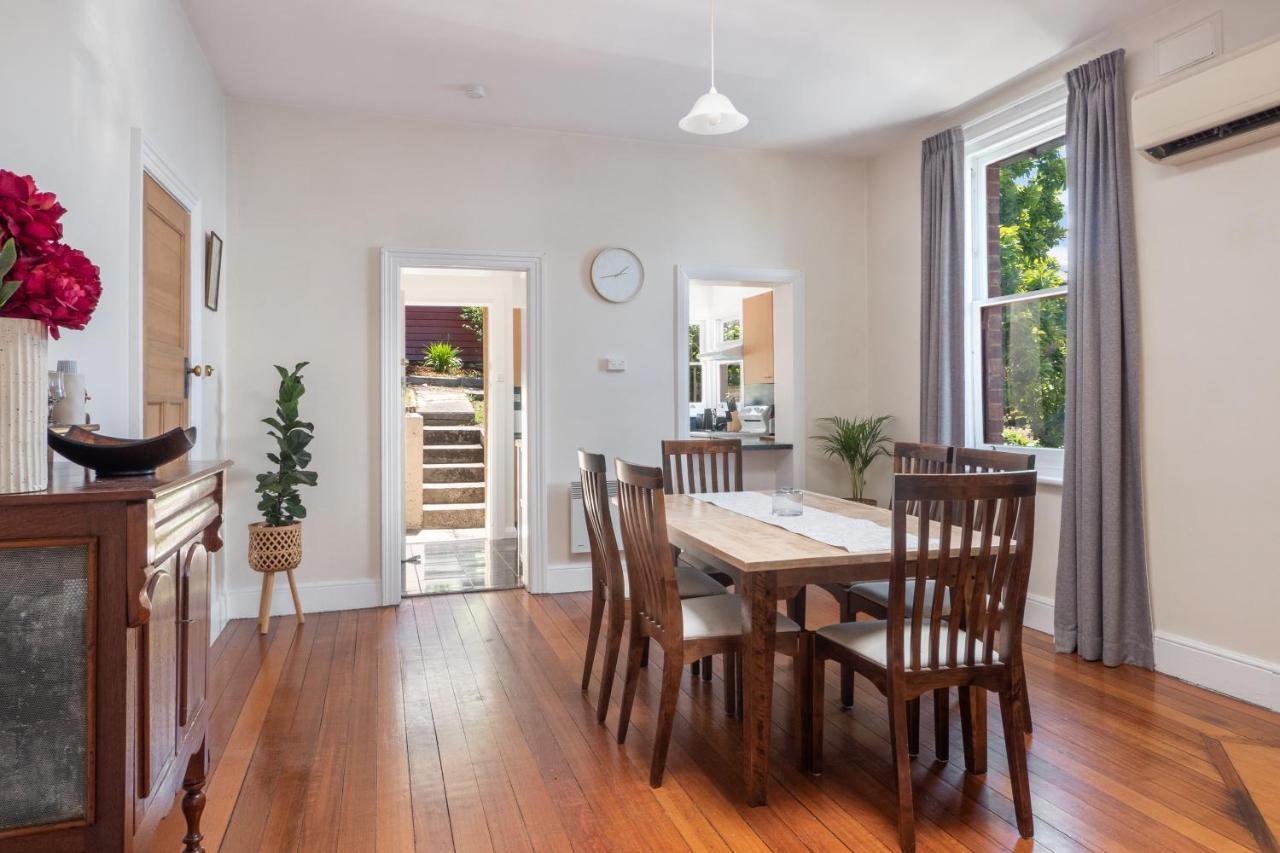 Warwick St Retreat! 3 Bedroom House With Parking ホバート エクステリア 写真